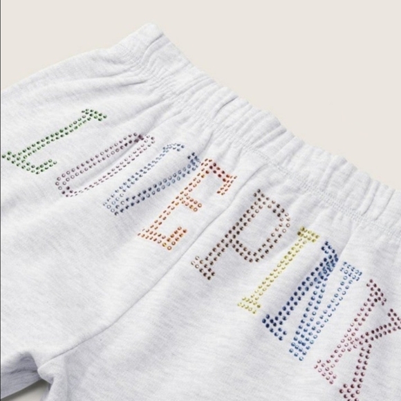 VS PINK NWT diamond set - Picture 5 of 5